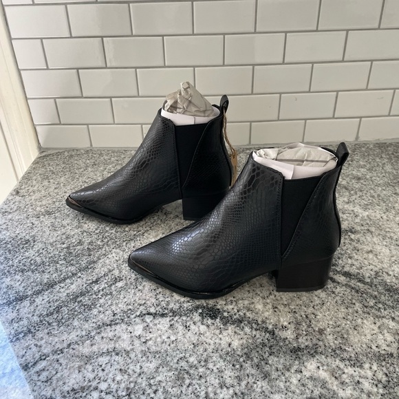 NWT Seven7 Madison Python Pointed Booties - 6 - Picture 10 of 16